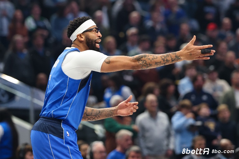 美记：活塞可以用艾维&托拜亚斯·哈里斯为主要筹码换浓眉